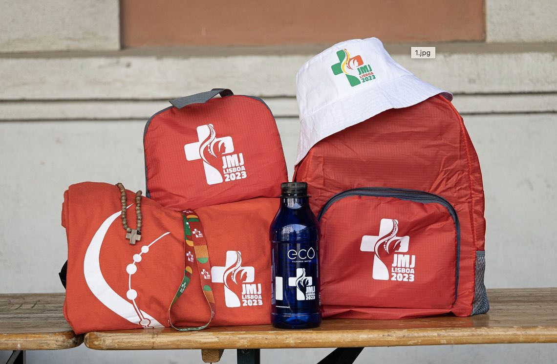 Le kit du pèlerin est prêt (et la marinière très bientôt) ! JMJ 2023